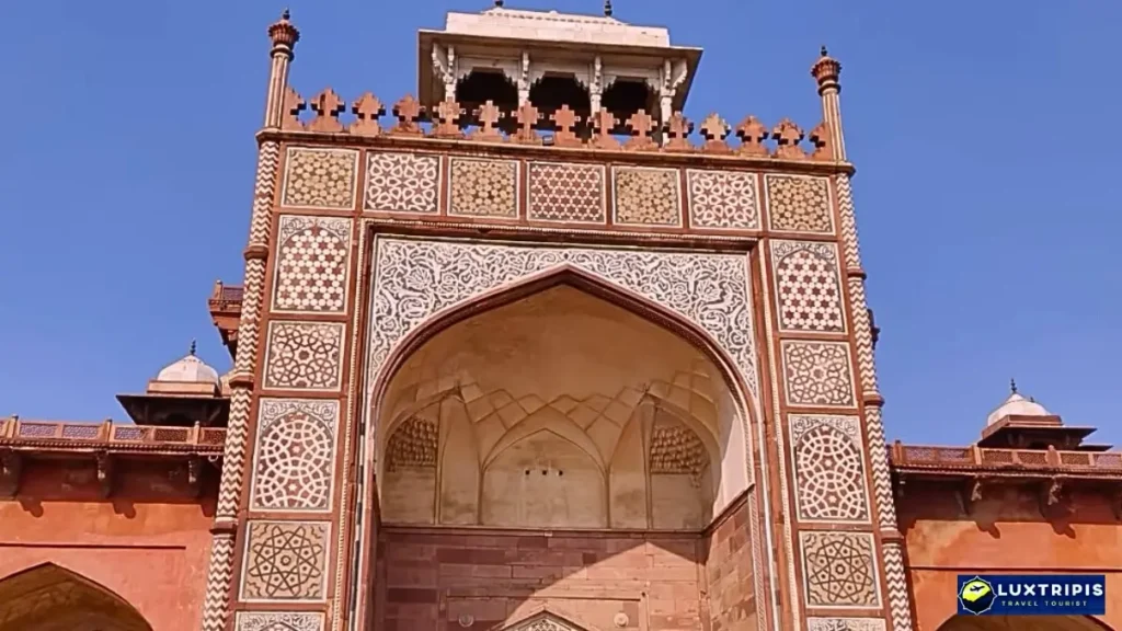 Tourist Places in Sikandra Agra 1