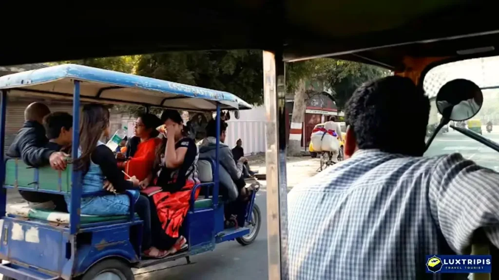 Must-Visit Monuments by Tuk Tuk तुक-तुक से घूमने लायक स्मारक